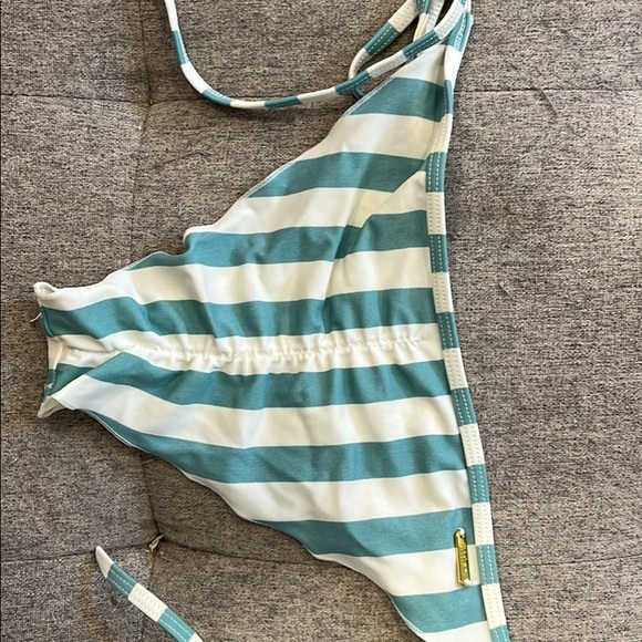 Bikini village bikini - Picture 3 of 4